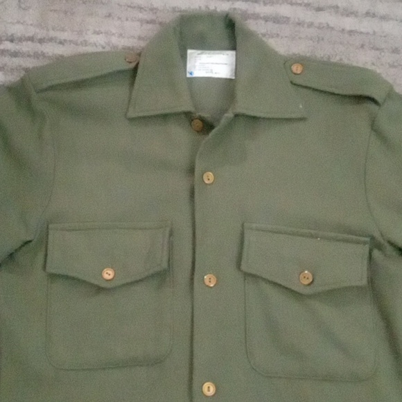 Army green wool button up - Picture 3 of 5